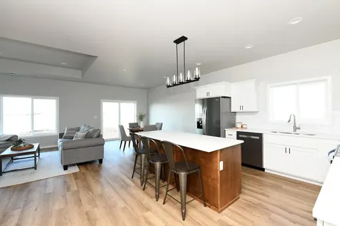 6715 Deer Creek Loop Horace ND 58047