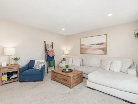 1036 Sunny Ridge Drive Carver MN 55315