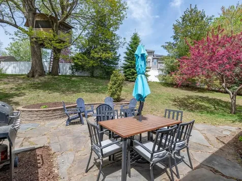 1036 Sunny Ridge Drive Carver MN 55315