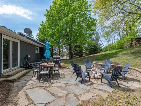 1036 Sunny Ridge Drive Carver MN 55315