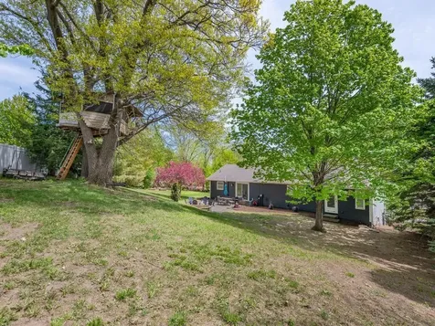 1036 Sunny Ridge Drive Carver MN 55315