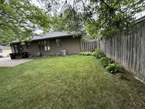 8633 Greenway Avenue S Cottage Grove MN 55016