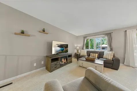 6856 Macbeth Circle Woodbury MN 55125