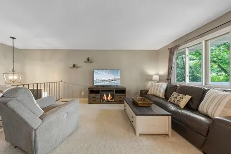 6856 Macbeth Circle Woodbury MN 55125