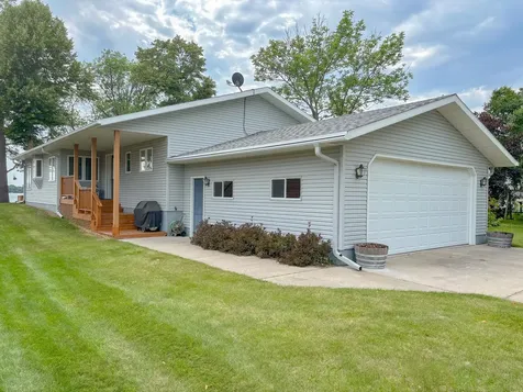 33846 N Pickerel Drive Richville MN 56576
