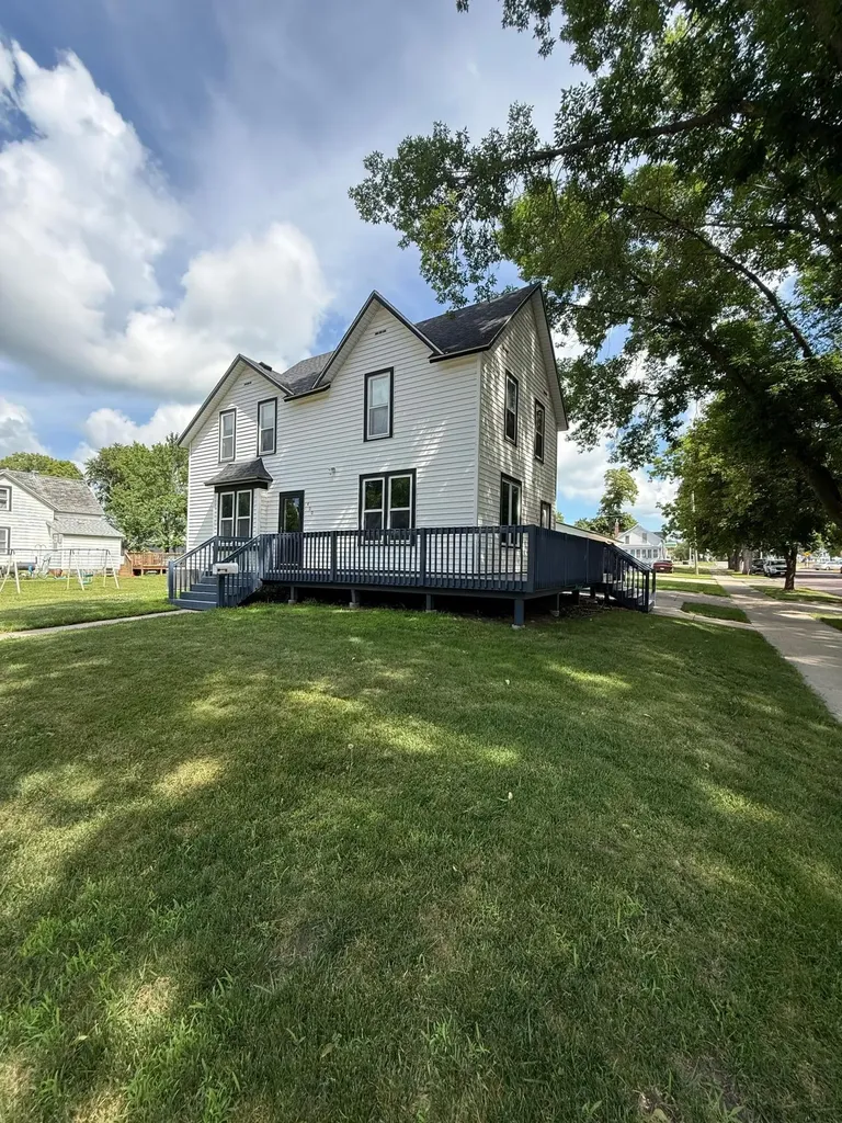 400 Walnut Street SW Sleepy Eye MN 56085