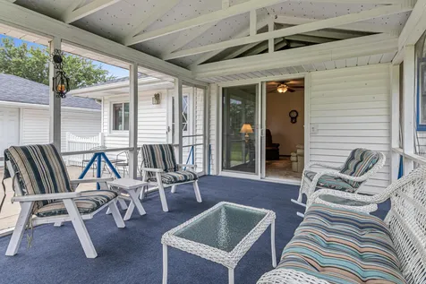 9043 16th Avenue S Bloomington MN 55425