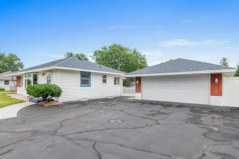 9043 16th Avenue S Bloomington MN 55425