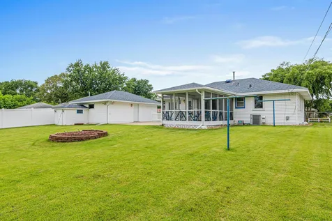 9043 16th Avenue S Bloomington MN 55425
