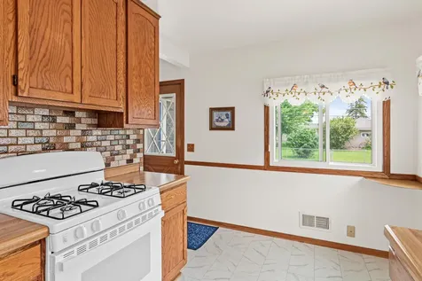 9043 16th Avenue S Bloomington MN 55425
