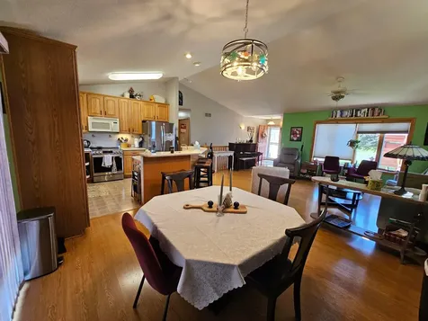 712 Mlinar Avenue Spring Valley MN 55975