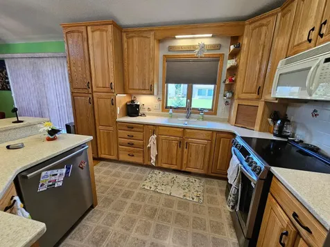 712 Mlinar Avenue Spring Valley MN 55975
