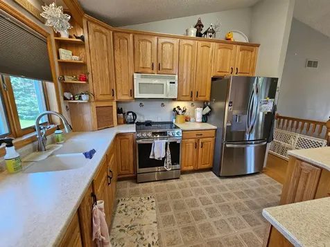 712 Mlinar Avenue Spring Valley MN 55975