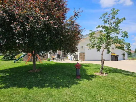 712 Mlinar Avenue Spring Valley MN 55975