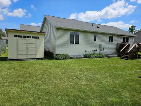 712 Mlinar Avenue Spring Valley MN 55975