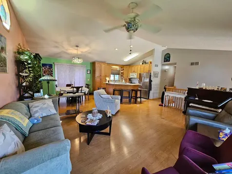 712 Mlinar Avenue Spring Valley MN 55975