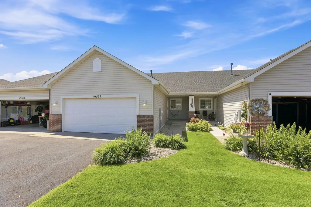 10563 64th Lane NE Albertville MN 55301