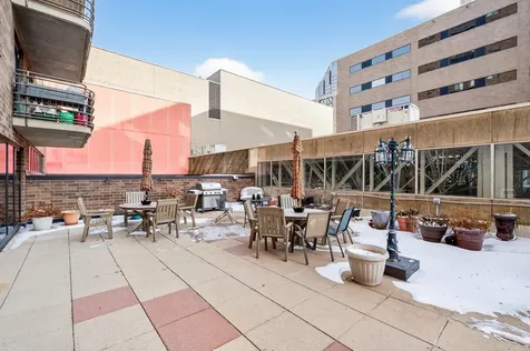 26 10th Street W Saint Paul MN 55102