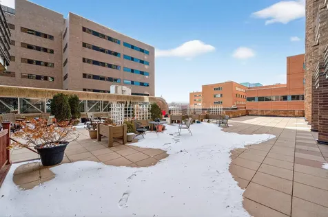 26 10th Street W Saint Paul MN 55102