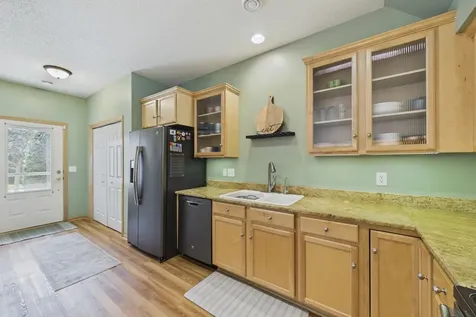 6612 Lamplight Drive Albertville MN 55301