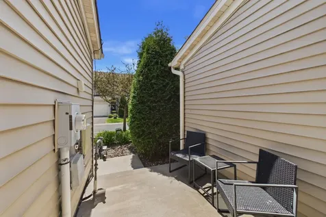 6612 Lamplight Drive Albertville MN 55301