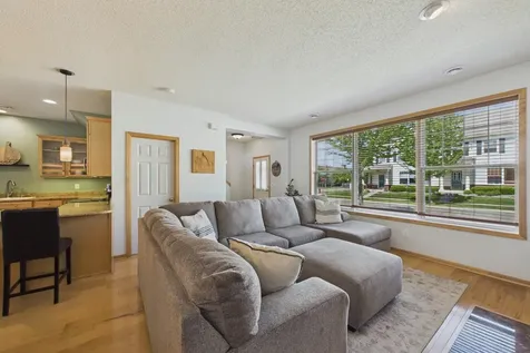 6612 Lamplight Drive Albertville MN 55301