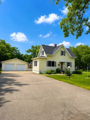 627 S Litchfield Avenue Litchfield MN 55355