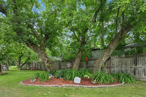 16443 W River Road Little Falls MN 56345