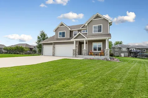 135 Stoneridge Lane NE Owatonna MN 55060