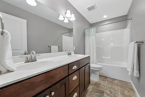 135 Stoneridge Lane NE Owatonna MN 55060
