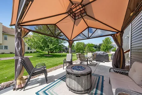 135 Stoneridge Lane NE Owatonna MN 55060