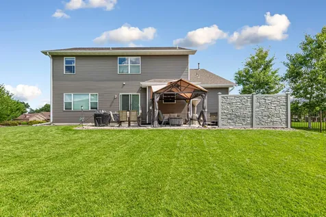 135 Stoneridge Lane NE Owatonna MN 55060