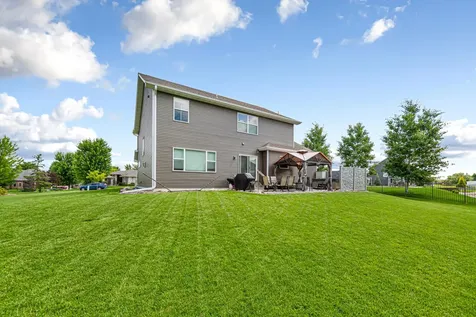135 Stoneridge Lane NE Owatonna MN 55060