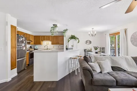 10270 Arrowwood Drive Eden Prairie MN 55347