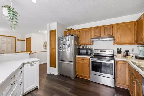 10270 Arrowwood Drive Eden Prairie MN 55347