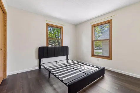 10270 Arrowwood Drive Eden Prairie MN 55347