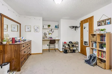 10270 Arrowwood Drive Eden Prairie MN 55347