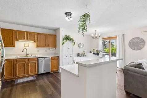 10270 Arrowwood Drive Eden Prairie MN 55347