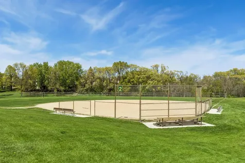 10270 Arrowwood Drive Eden Prairie MN 55347