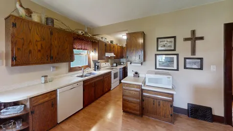 8363 County Road 2 Glencoe MN 55336