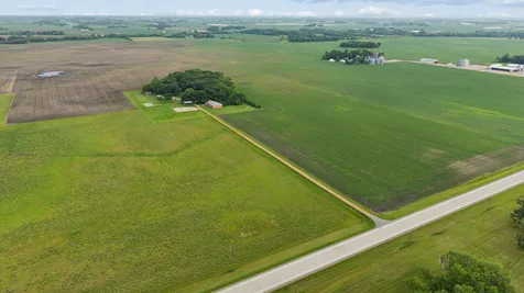 8363 County Road 2 Glencoe MN 55336
