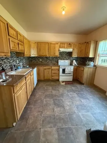12380 13 NE Sharon ND 58277