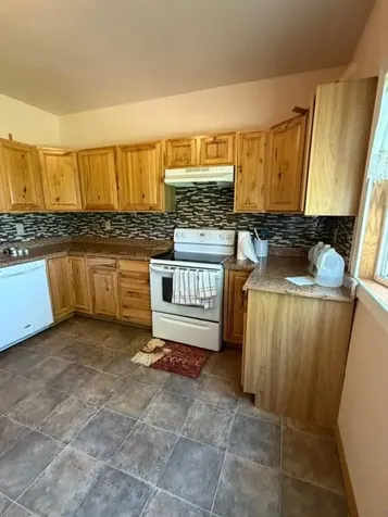 12380 13 NE Sharon ND 58277