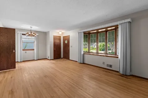 6836 Ewing Avenue N Brooklyn Center MN 55429
