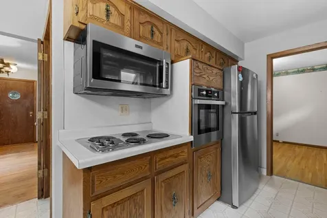 6836 Ewing Avenue N Brooklyn Center MN 55429