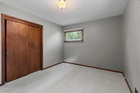 6836 Ewing Avenue N Brooklyn Center MN 55429