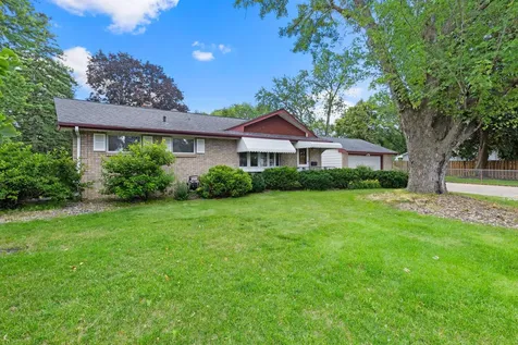 6836 Ewing Avenue N Brooklyn Center MN 55429