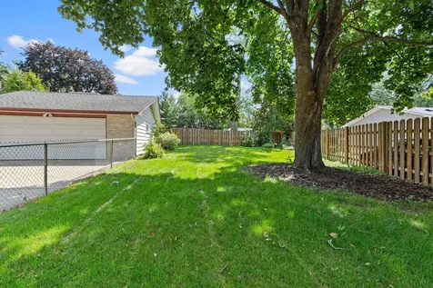 6836 Ewing Avenue N Brooklyn Center MN 55429
