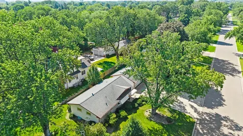 6836 Ewing Avenue N Brooklyn Center MN 55429