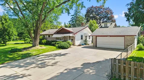6836 Ewing Avenue N Brooklyn Center MN 55429